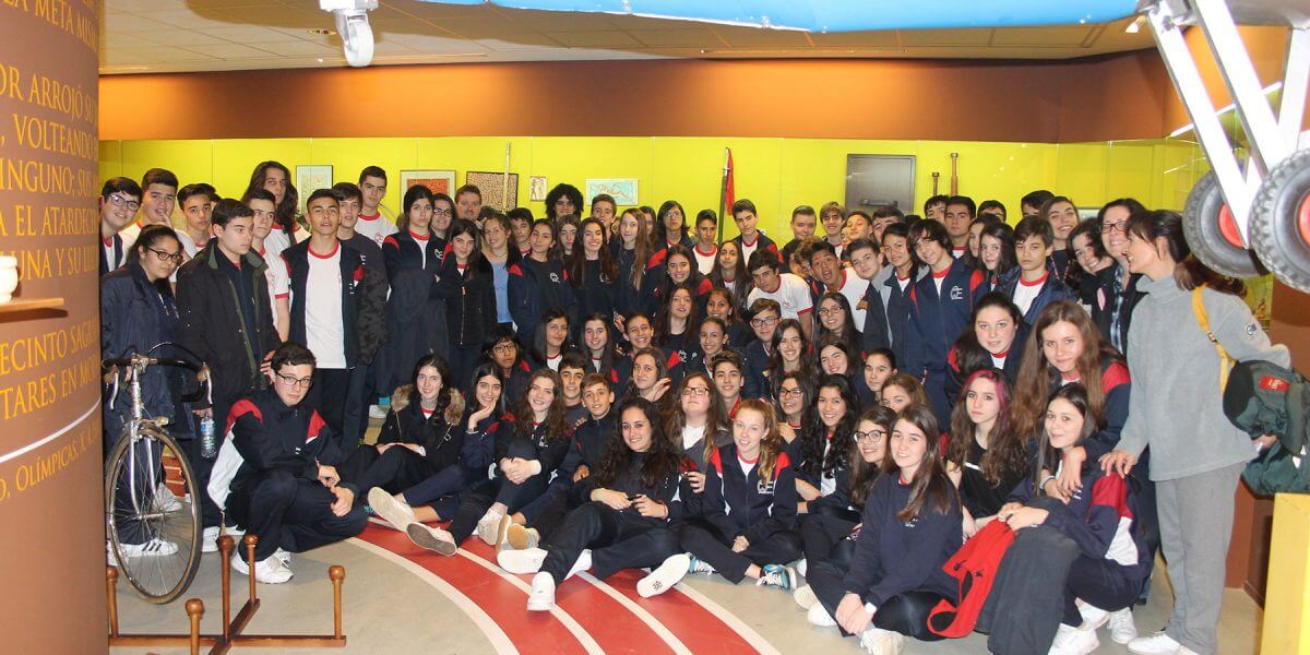 Visita de alumnos de CPR La Grande Obra de Atocha de A Coruña al Melga