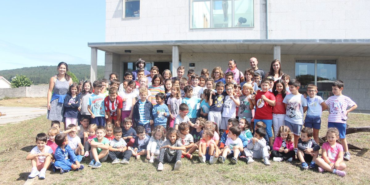 Escolas de Balonmán Xiria de Carballo no Melga