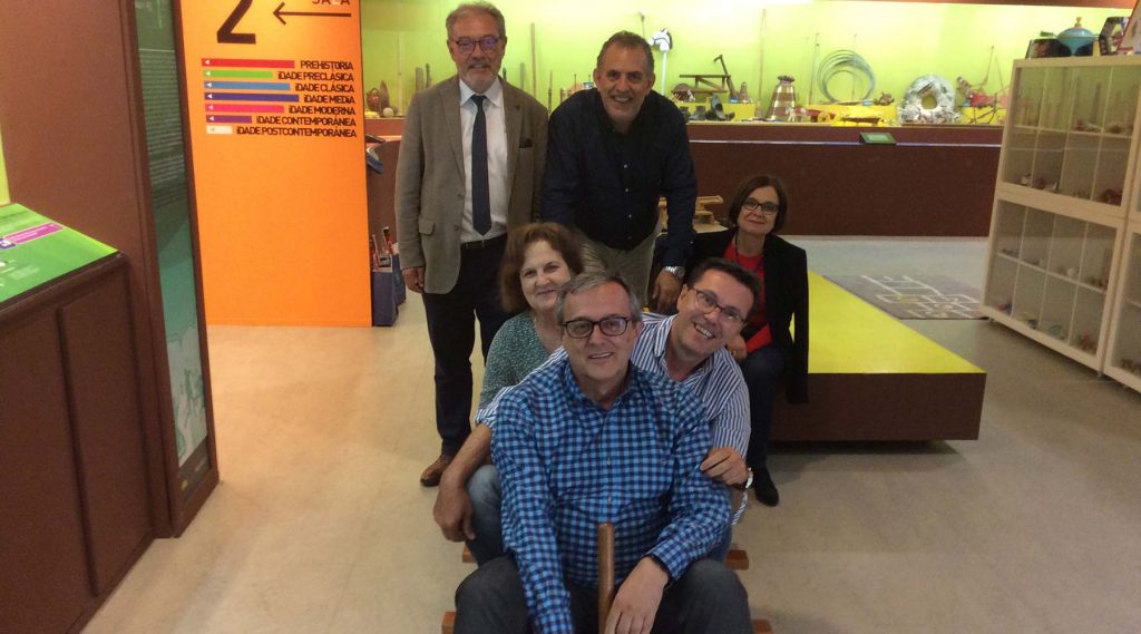Visitan o Melga os directores dos centros de formación do profesorado de Galicia no Día Internacional do Xogo