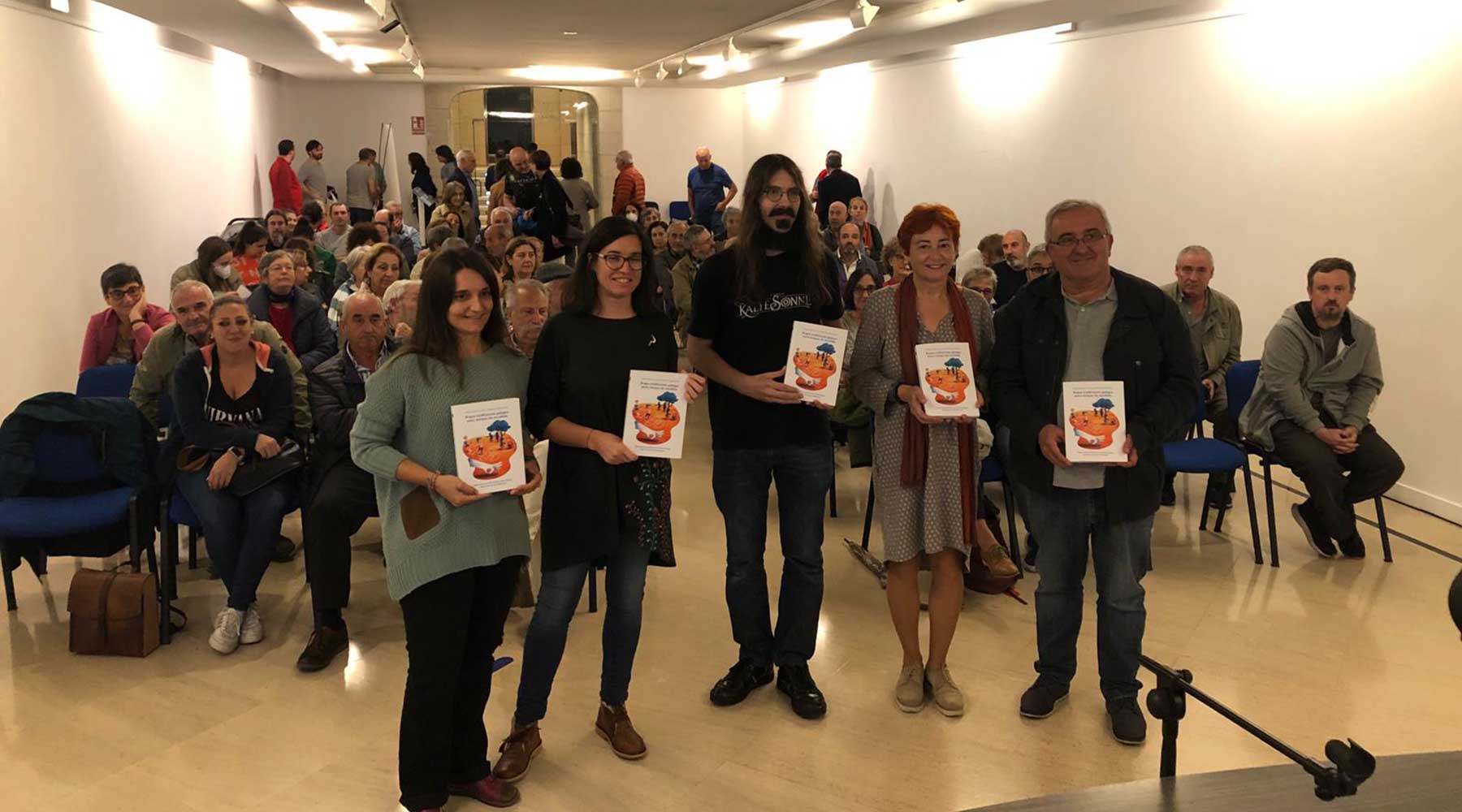 Presentación dun libro de xogos tradicionáis na Deputación de Lugo