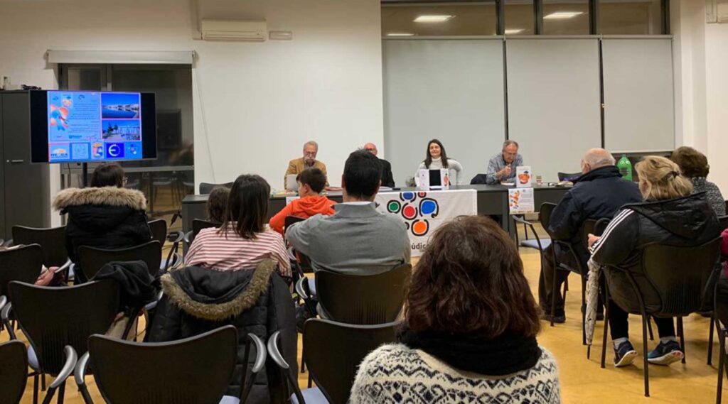 Nova presentación do libro do Observatorio Lúdico de Galicia con aniversario feliz incluido 